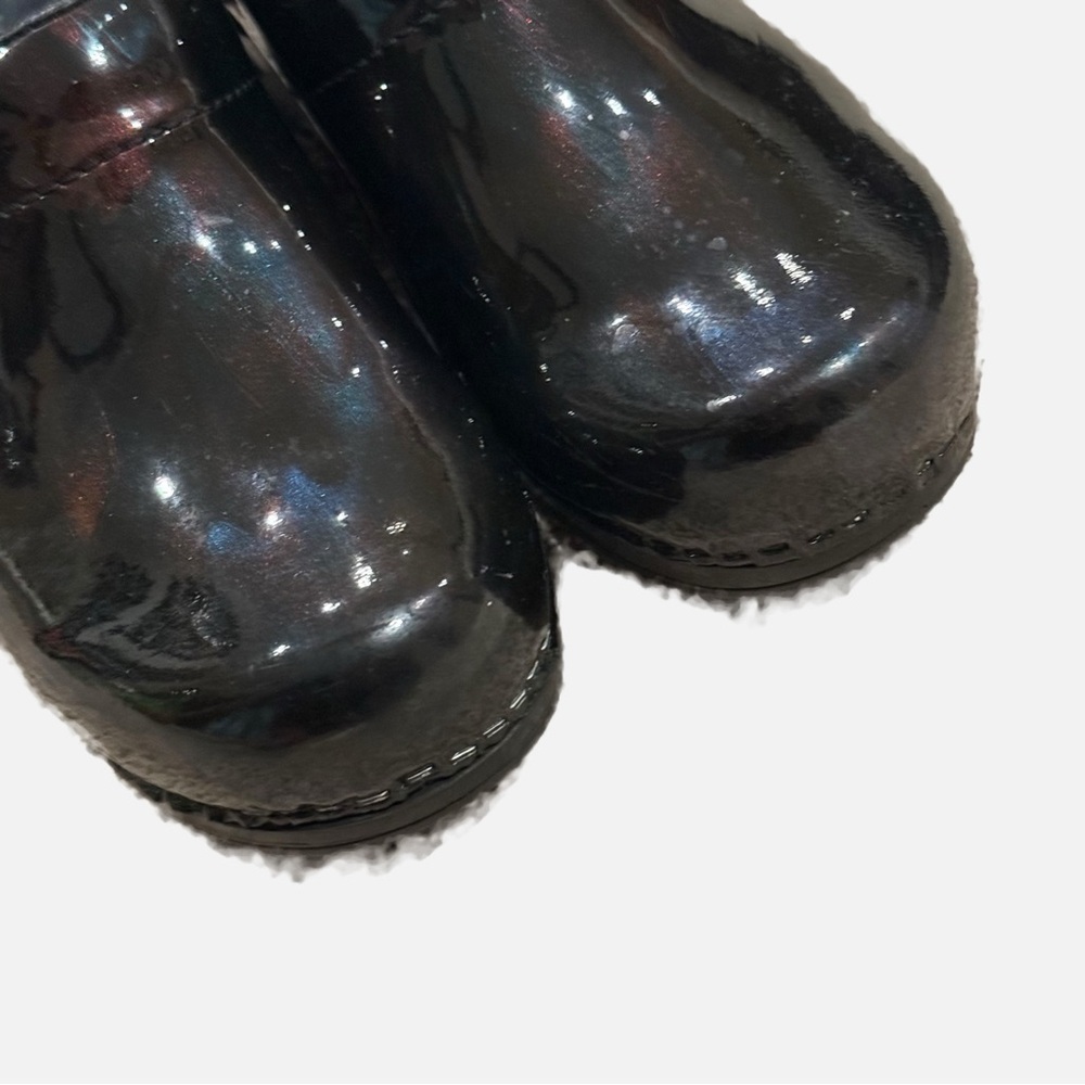 Sanita Black Pro. Patent Leather Clogs EU 37 US
6.5-7 - Picture 5 of 6